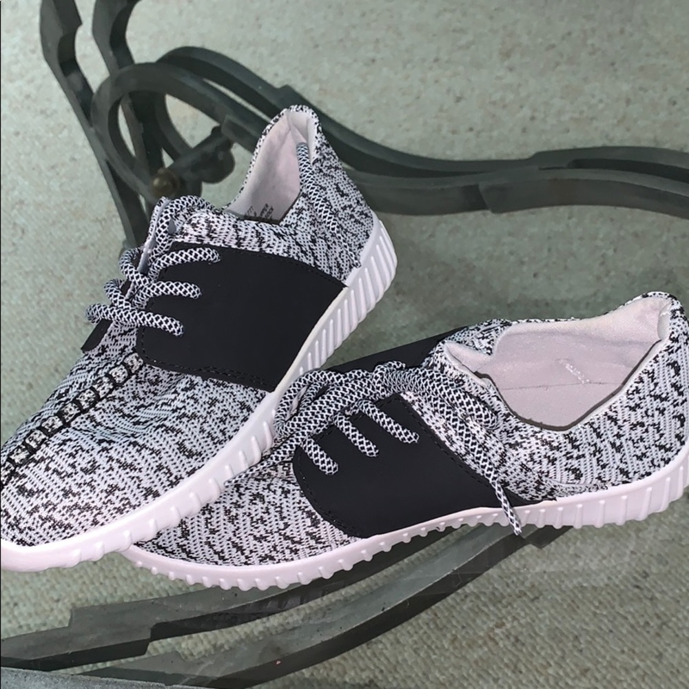 Madden NYC sneakers